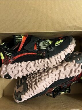 Nike ISPA Overreact - Black Red Volt, Men’s 8.5